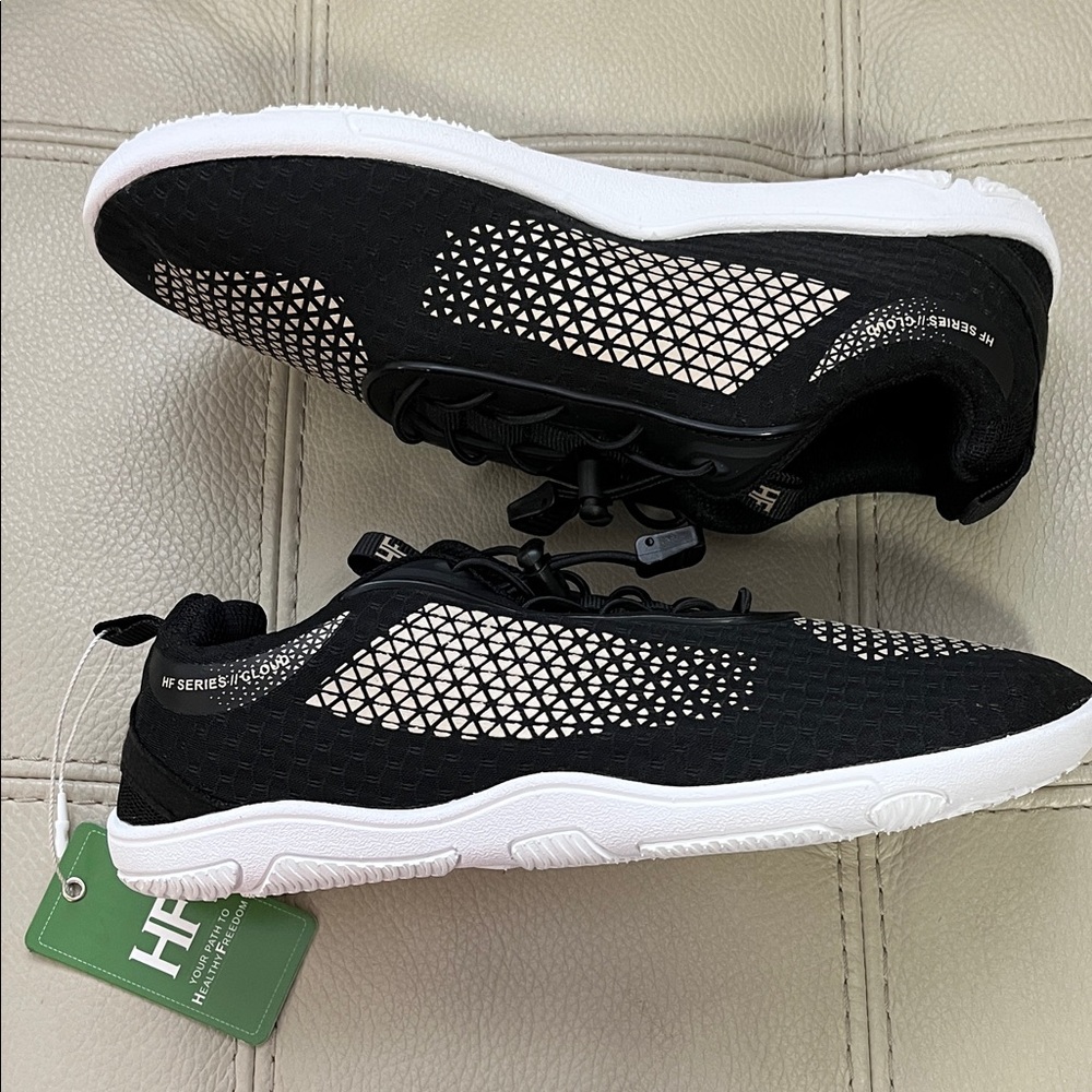 Hike Footwear Series Black and White Women's Sneakers Size 8/8.5